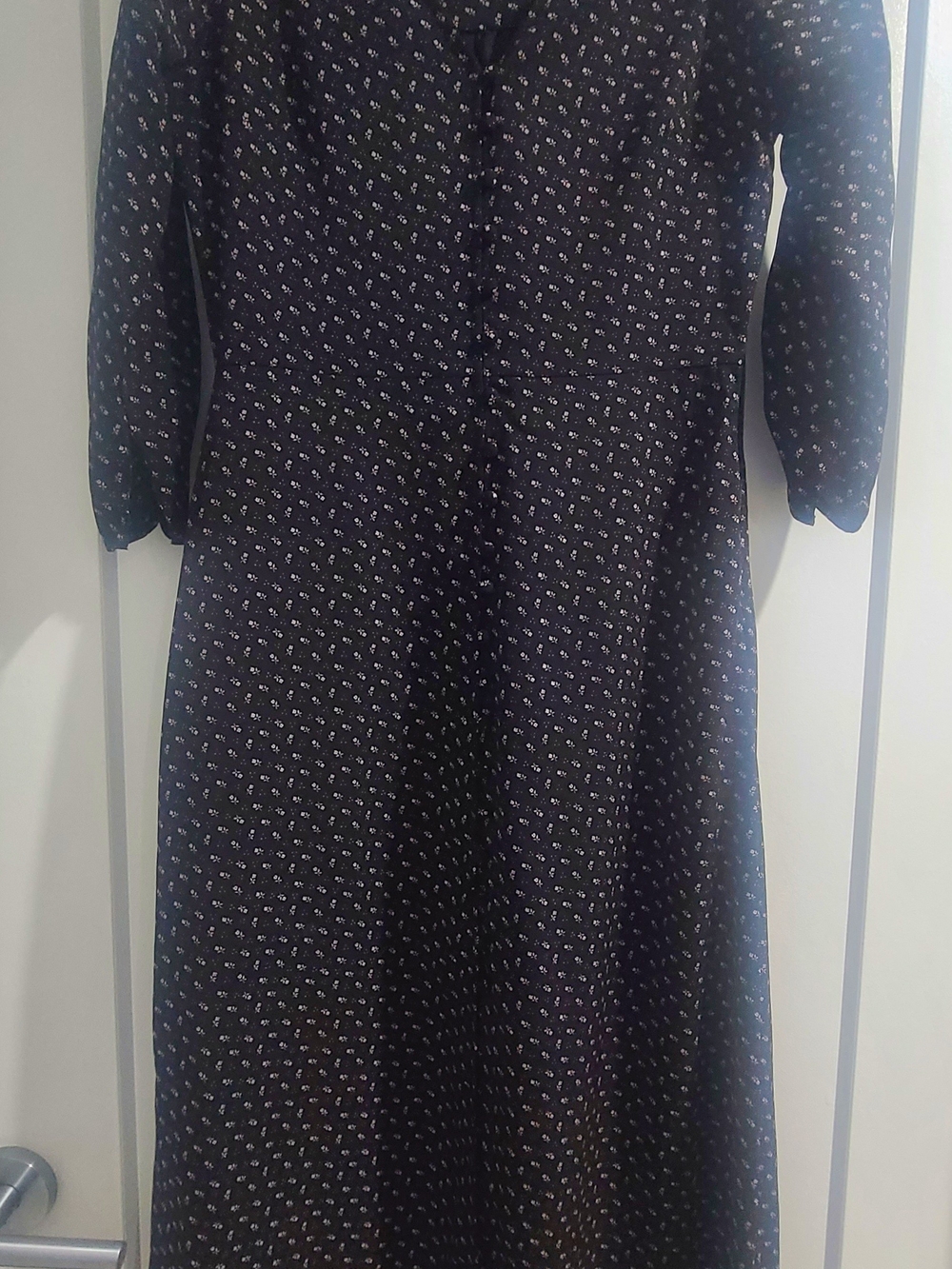 GAP Black Long Sleeve Floral Midi Dress